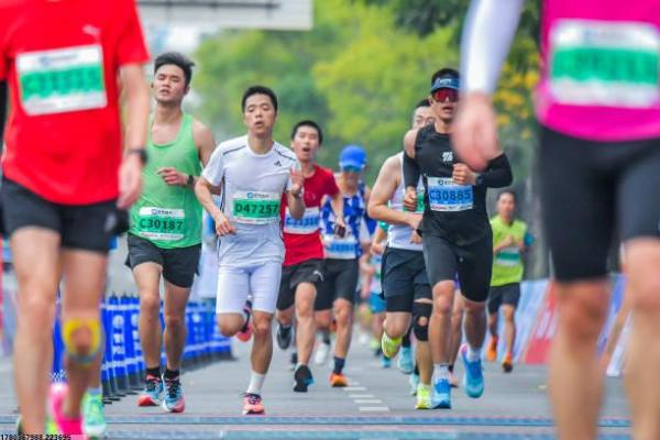 灌南县羽毛球培训中心课程收费情况分析